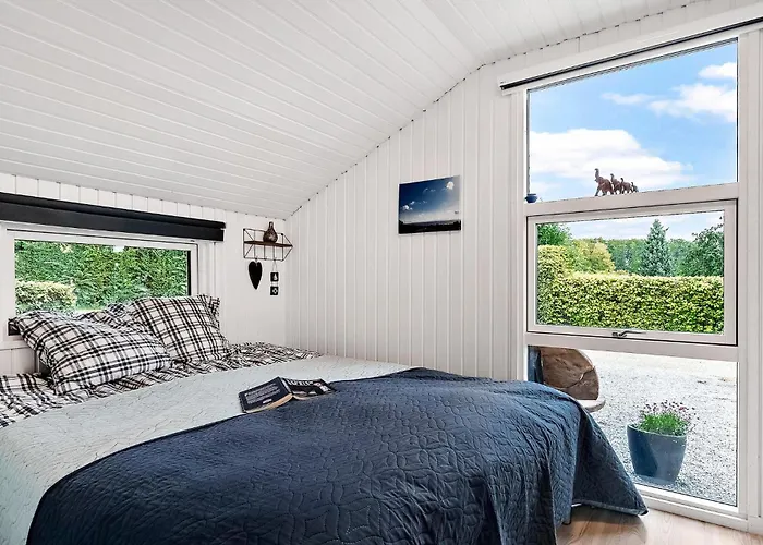 3 Bedroom Awesome In Bjert * Binderup Strand
