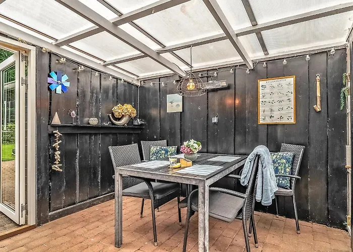3 Bedroom Awesome In Bjert Binderup Strand