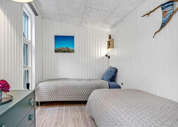 3 Bedroom Awesome In Bjert Dom wakacyjny